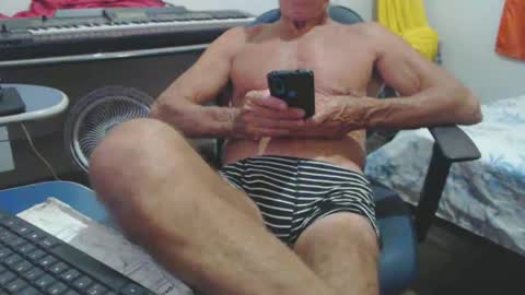 carlos online show from 12/02/24, 01:47