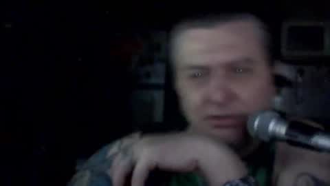 carlos712009 online show from 05/18/26, 06:41