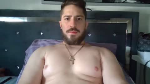 Snapshot of carlostaxes chatting on 03/04/25, 01:49 Carlos online show from 03/04/25, 01:49