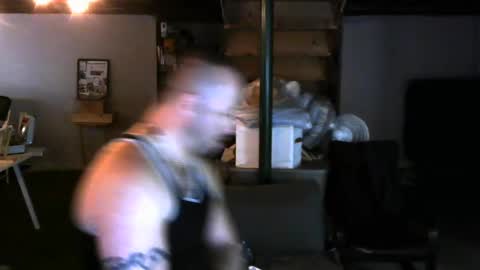 Carl online show from 01/06/25, 07:42