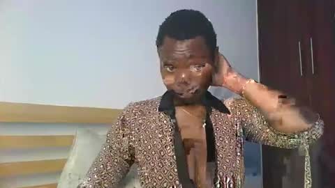 Snapshot of carlyscoop chatting on 04/13/26, 10:54 carlyscoop online show from 04/13/26, 10:54