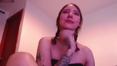 carmennrusso online show from 01/30/25, 12:39