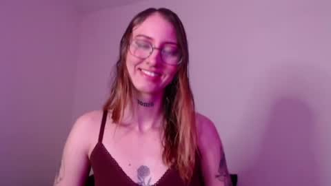 carmennrusso online show from 12/22/25, 12:51