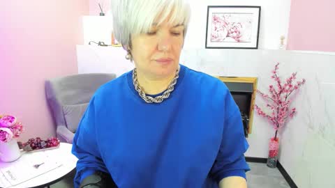 Carmen online show from 09/14/25, 08:30