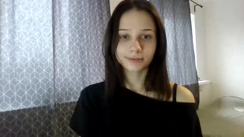 CarmenxAmore online show from 12/18/25, 10:32