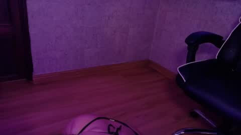 carmiilla online show from 04/09/26, 12:32