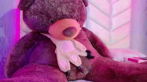 caro_adams1 online show from 01/17/26, 11:37