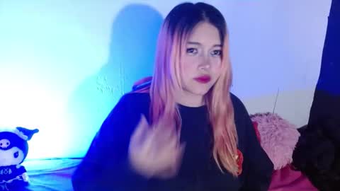 Snapshot of caro_linadorothy chatting on 11/15/25, 04:54 carolina dorothy online show from 11/15/25, 04:54