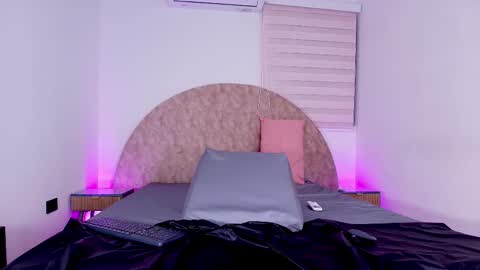 caro online show from 02/15/26, 03:03