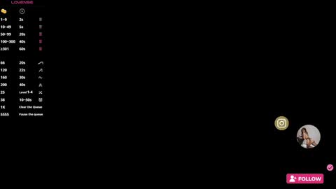 Snapshot of caro_martinezz chatting on 12/10/24, 07:47 online show from 12/10/24, 07:47