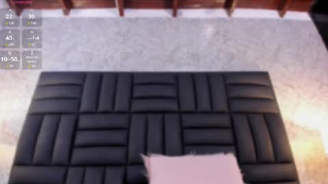 Snapshot of caro_martinezz chatting on 02/20/25, 07:23 online show from 02/20/25, 07:23