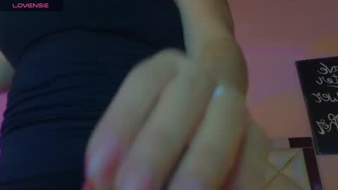 Carolina   online show from 02/22/25, 08:40