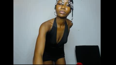 caroline online show from 05/12/26, 06:05