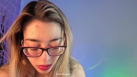 Char online show from 12/21/25, 09:33