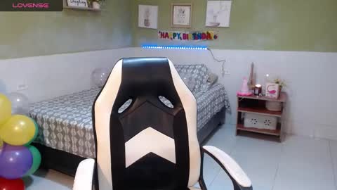 Snapshot of caroldelatorre chatting on 02/07/25, 03:52 Carol de la torre online show from 02/07/25, 03:52