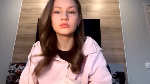 Lisa online show from 02/06/26, 06:07