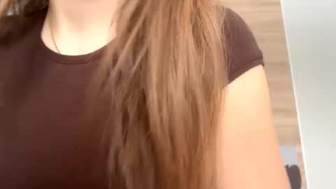 Lisa online show from 02/10/26, 08:29