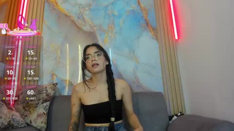 CAROLINA  online show from 04/25/26, 01:52