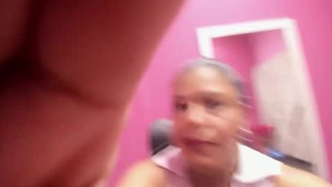 carolina suarez online show from 10/04/25, 02:53