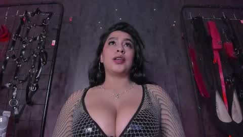 carolina online show from 10/12/25, 06:29