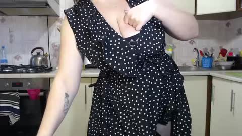 Snapshot of carolinadiamond chatting on 12/19/24, 08:45 carolinadiamond online show from 12/19/24, 08:45