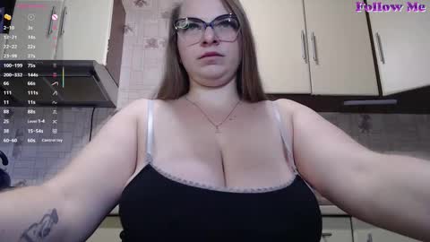 Snapshot of carolinadiamond chatting on 10/23/25, 06:45 carolinadiamond online show from 10/23/25, 06:45