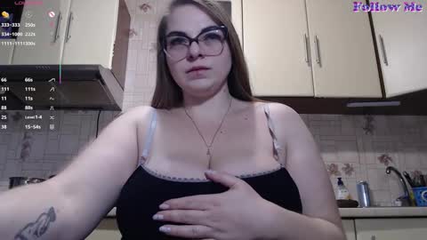 Snapshot of carolinadiamond chatting on 12/14/25, 01:05 carolinadiamond online show from 12/14/25, 01:05