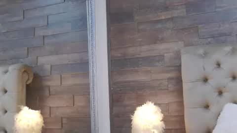 Snapshot of carolinahart chatting on 12/13/25, 07:53 carolinahart online show from 12/13/25, 07:53