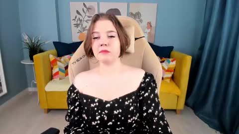 carolinasherry online show from 10/19/25, 05:08