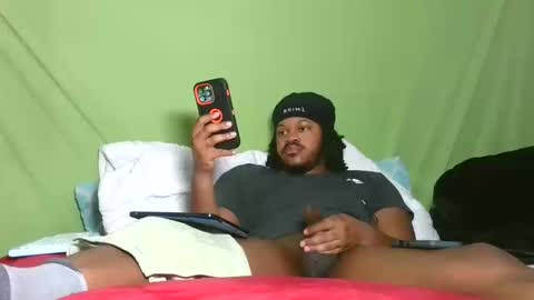 carolinayungin96 online show from 10/13/25, 07:25