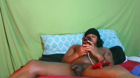 carolinayungin96 online show from 10/24/25, 12:30