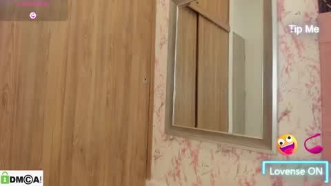 caroline daring online show from 12/17/25, 12:55