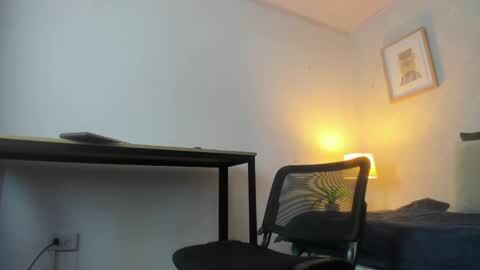  Caroline  online show from 04/30/26, 11:16