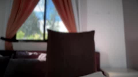 caroline_east online show from 05/04/26, 12:06