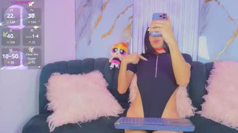 caroline_foster1 online show from 01/10/26, 03:30