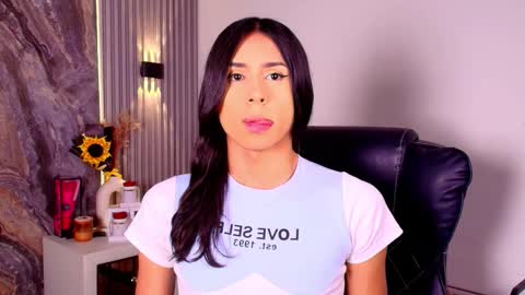 caroline_foster1 online show from 03/20/26, 12:10