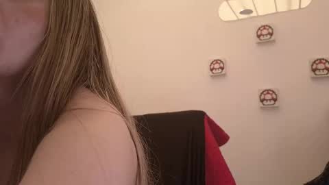 Snapshot of caroline_hernandes chatting on 03/14/26, 07:08 Carolina online show from 03/14/26, 07:08