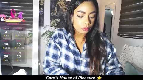 C A R O L I N E online show from 01/08/26, 01:02