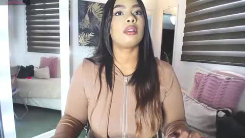 C A R O L I N E online show from 02/06/26, 01:14