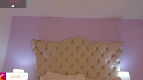 Caroline online show from 09/26/25, 08:57