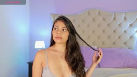 Caroline online show from 02/02/26, 08:07