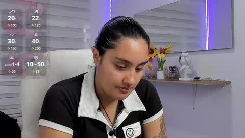 caroline_rodriguez_9 online show from 04/24/26, 07:05