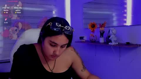 caroline_rodriguez_9 online show from 05/08/26, 08:47