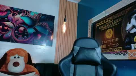 carolinejesh online show from 03/17/26, 07:17