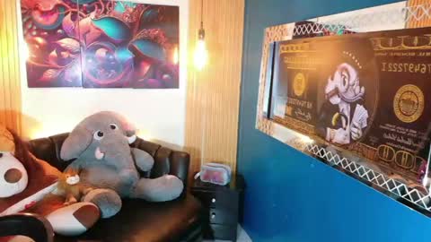 carolinejesh online show from 05/27/26, 05:10