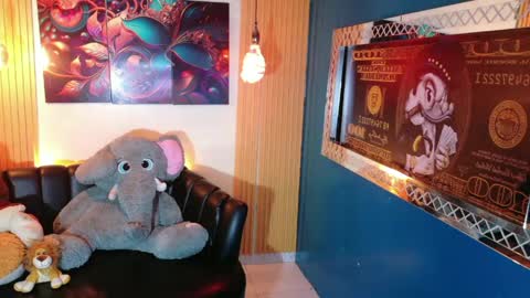 carolinejesh online show from 05/30/26, 03:42