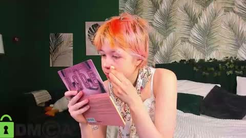 CarolineRichter online show from 12/18/25, 02:50