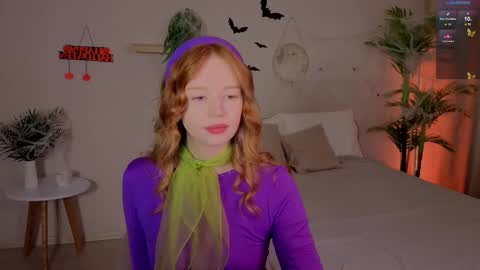 Caro online show from 10/31/25, 03:46