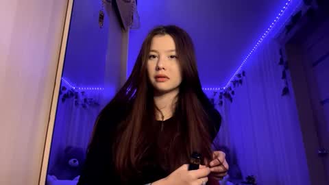 Emma online show from 11/28/25, 02:09