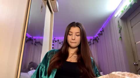 Emma online show from 12/04/25, 10:02